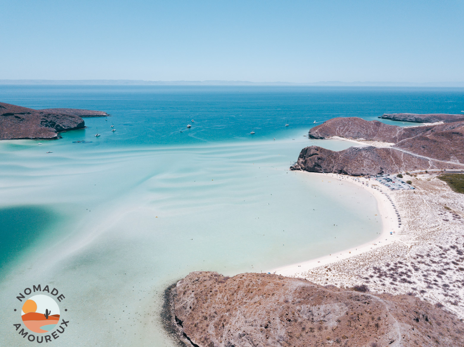 Vue de drone de la baie de Balandra Baja California Sur Mexique - Nomade Amoureux 