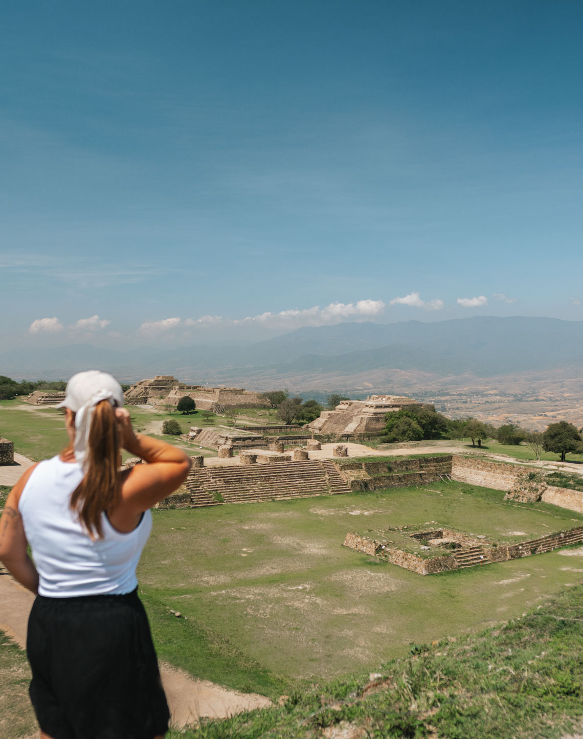 La vue du site de Monte Alban à Oaxaca au Mexique